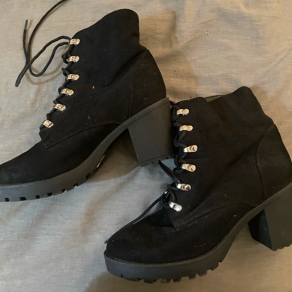 Black combat boots size 8